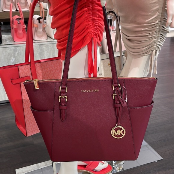 MICHAEL KORS Charlotte Large Leather Top-Zip Tote
Dark Cherry NWT - Picture 12 of 16
